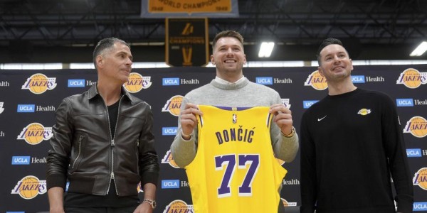 星空体育登录入口-NBA本赛季球员年薪榜发布！库里第一 4.12亿元！詹姆斯跌出前十
