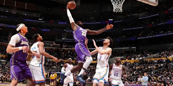 星空体育官方网站-NBA：为什么季后赛首轮还很精彩，第2轮突然变得一边倒，没有悬念