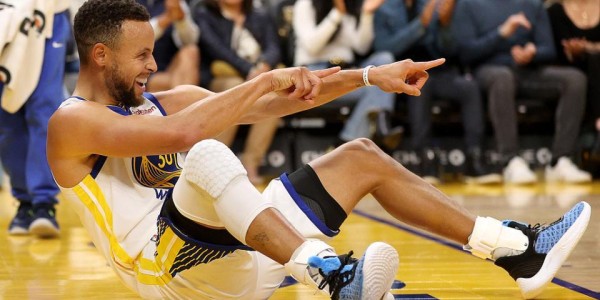 星空体育登录入口-NBA本赛季球员年薪榜发布！库里第一 4.12亿元！詹姆斯跌出前十