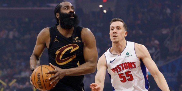 星空体育官方网站-NBA：为什么季后赛首轮还很精彩，第2轮突然变得一边倒，没有悬念