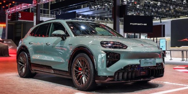 星空体育-保时捷新一代卡宴Turbo和Coupé 官方降价76万