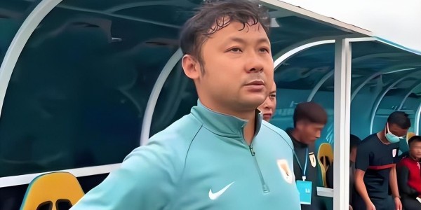 星空体育官方入口-意外！他是跟韩鹏齐名的83一代国脚王牌，如今已转型成青训教练