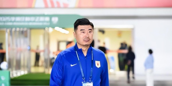星空体育官方入口-意外！他是跟韩鹏齐名的83一代国脚王牌，如今已转型成青训教练