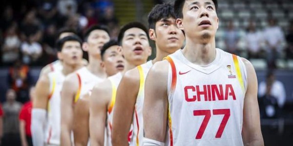 星空体育官方入口-最新排名！日本领跑，韩国第2，中国男篮2胜2负第3，再赢1场出线